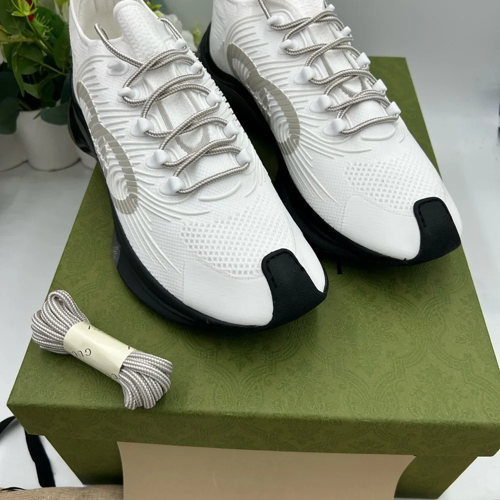 Men's Gucci run white/gray/black sneakers size 12.5 made in Italy